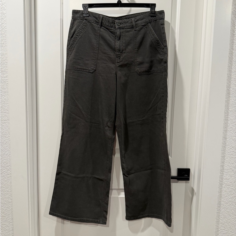 American Eagle Outfitters Women's Dark Gray Cargo Jeans